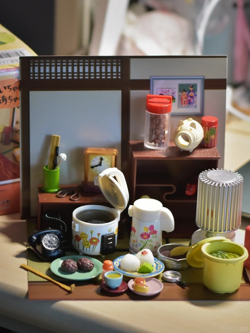 Re-Ment Vintage 80s Grandparen - Vintage Collection Playset 评论和价格