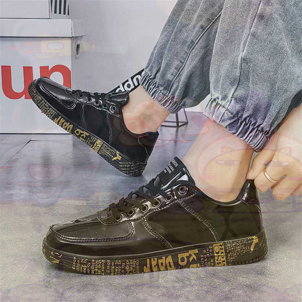 Round Foot Size 45 Sneakers Wh - Vintage Collection Playset 评论和价格