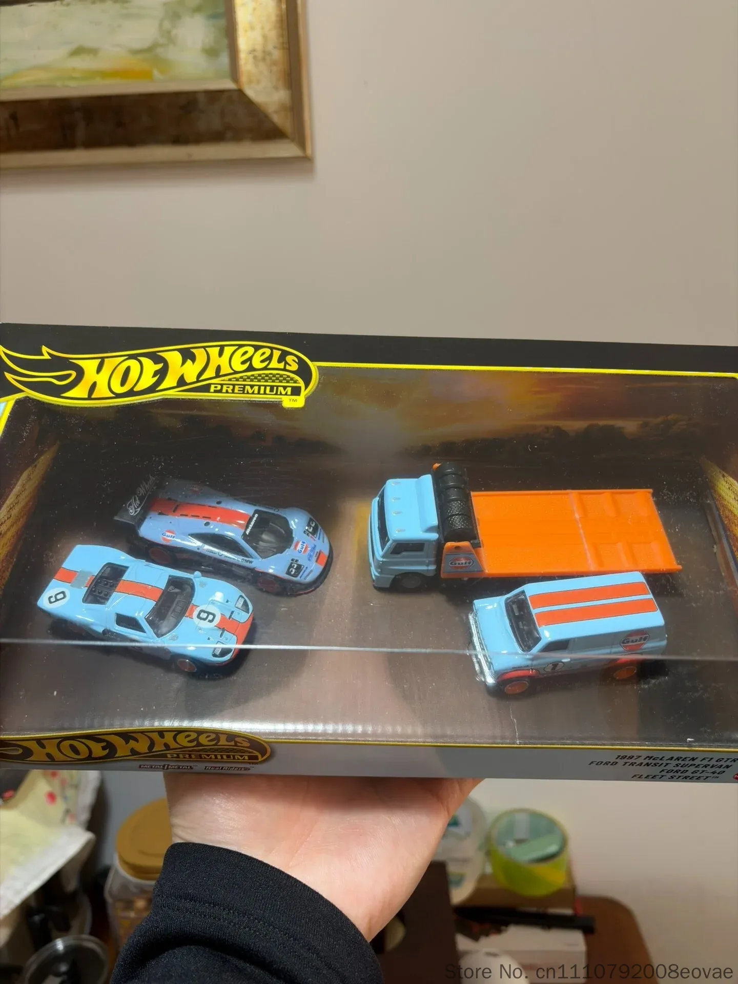 New Hot Wheels Le Mans Garage  - Vintage Collectible Hot Wheels 评论和价格